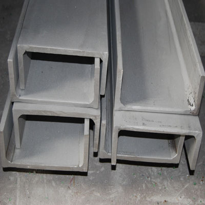 Karbon Q235 H Saluran Baja, 40 * 20 50 * 25 Batang Baja Saluran Stainless C 1.79mm 2.27mm