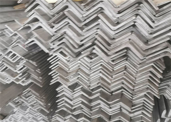 Arsitektur 304H Batang Sudut Stainless Steel Tidak Sama untuk Konstruksi